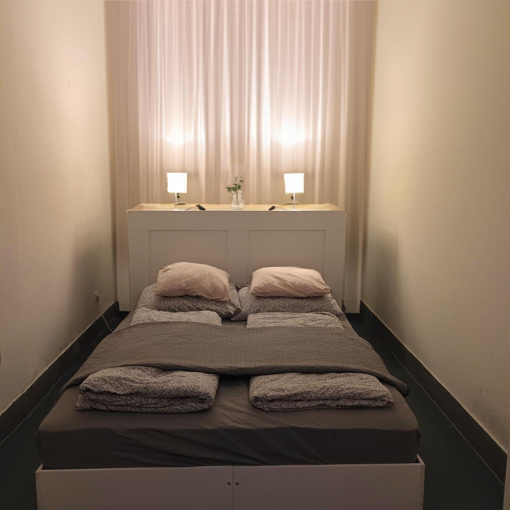 Modern Stylish 2 Bedroom Holiday Apartment Budapest Luaran gambar